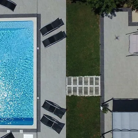 Relax House 