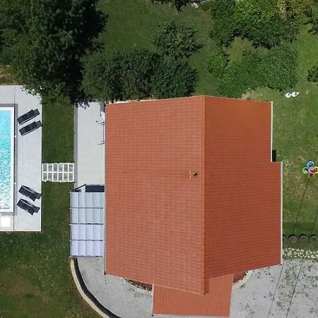 Relax House 