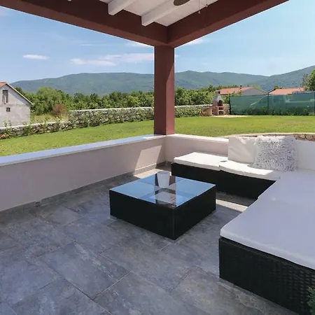 Relax House 