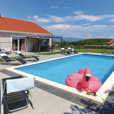 Relax House 