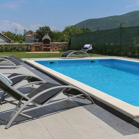 Relax House 